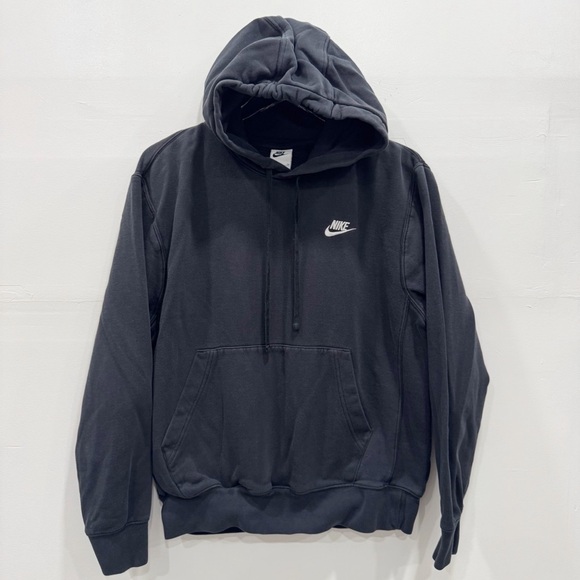 Nike Men’s Club Fleece Pullover Hoodie Black Small Casual Comfy - Picture 1 of 5